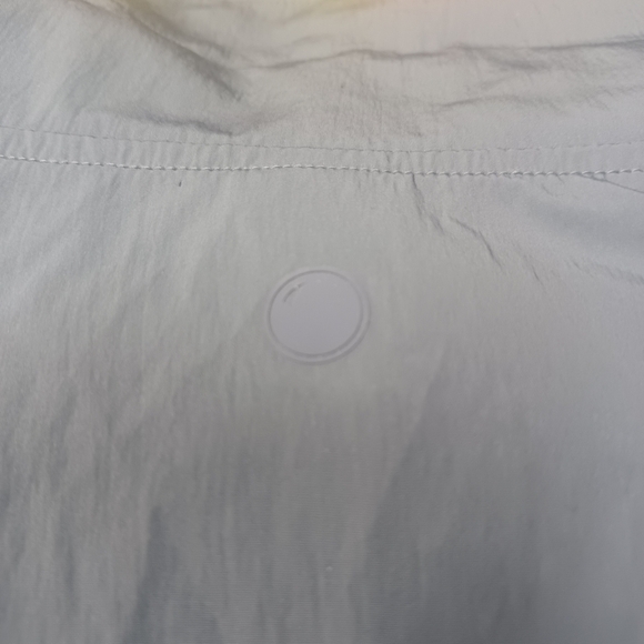 Yogalicious Women's Large Radiant Commuter Crop Activewear Windbreaker - Picture 14 of 15